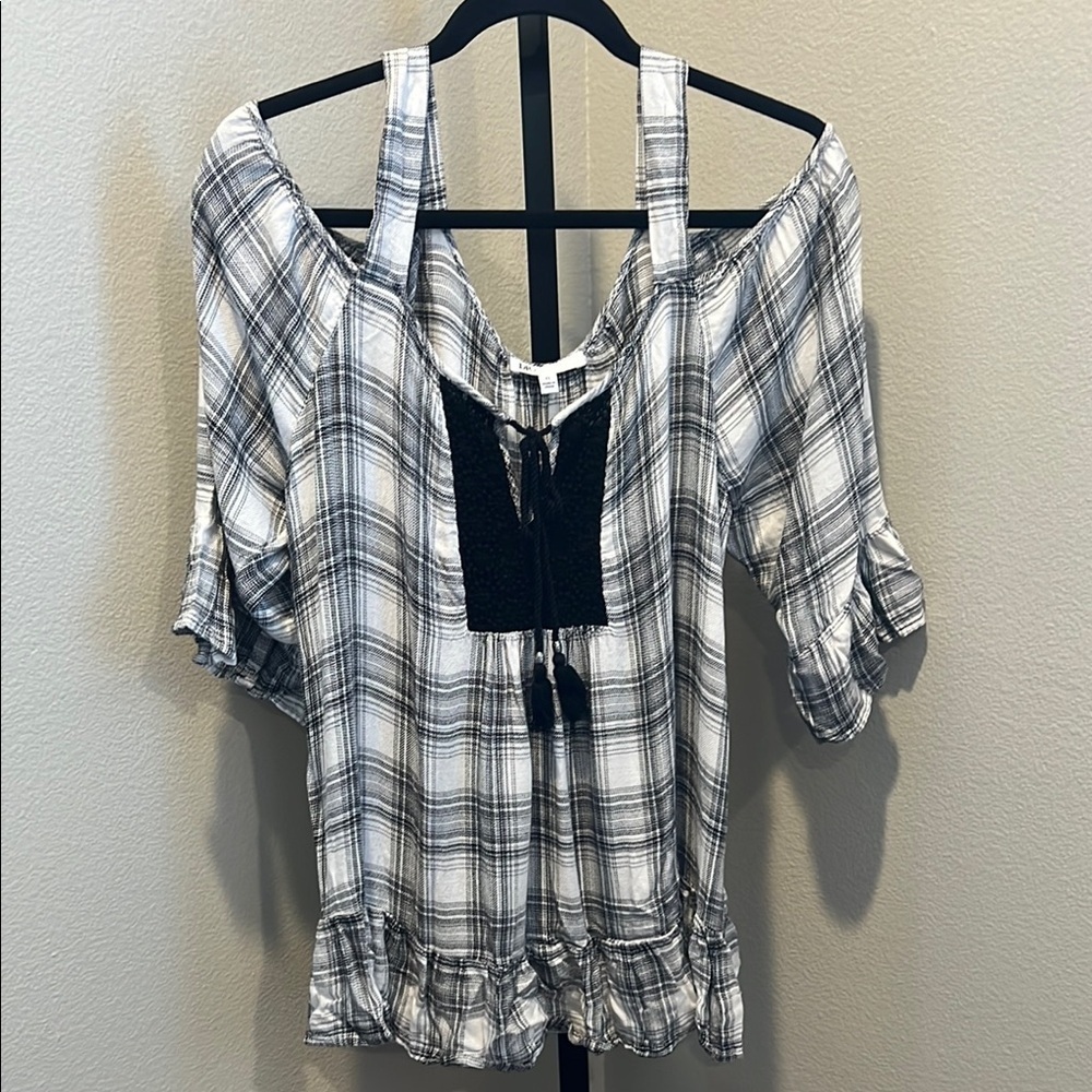 DR2 Black and Gray 3/4 Sleeve Blouse with Tie Front